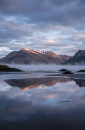 Reflection of Mount Cook in Lake Tekapo, South Island, New Zealandの素材