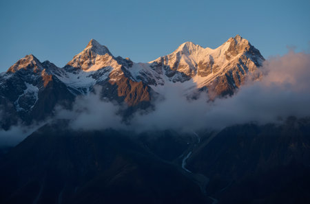 Mountains in the Himalayas, Annapurna Circuit Trek, Nepalの素材