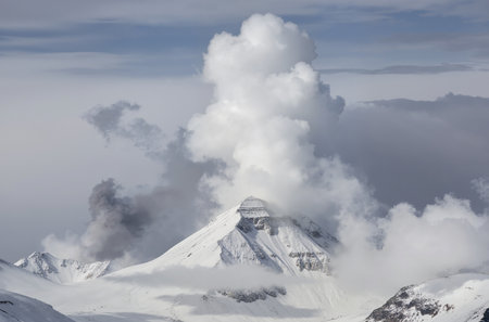 Volcanic eruption of Mount Elbrus, Caucasus, Russiaの素材