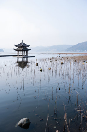 Hangzhou West Lake scenery in winter, Hangzhou, Chinaの素材