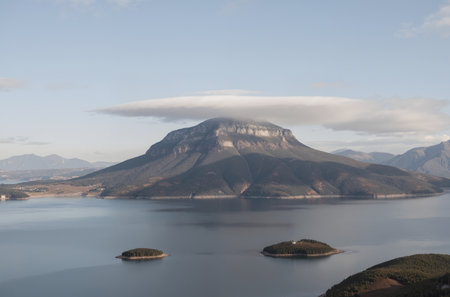 Mountains and Lake Titicaca in Peru, South America.の素材