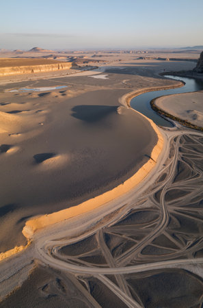 Aerial view of sand dunes in the Sahara desert, Moroccoの素材