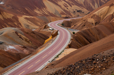 Mountain road in Landmannalaugar National Park, Icelandの素材