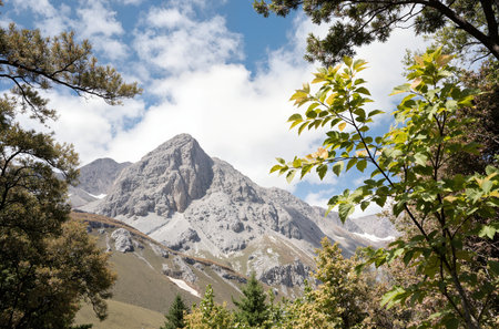 Mountains in the Pyrenees of Huesca, Aragon, Spainの素材