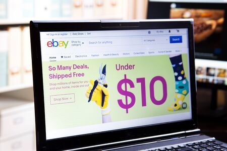 New York, USA - March 25, 2019: Illustrative Editorial of Website of eBay visible on display screen.のeditorial素材