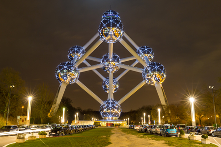 BRUSSELS, BELGIUM - APR 1: Atomium structure at night, in Brussels, Belgium on April 1 2015. The Atomium is a building in Brussels originally constructed for Expo 58, the 1958 Brussels World's Fair.のeditorial素材