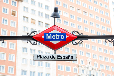 Plaza de Espana Metro Station Sign in Madrid Spainのeditorial素材