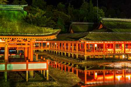 Miyajima, Hiroshima, famed floating Shrine temple  itsukushima Japan at duskのeditorial素材
