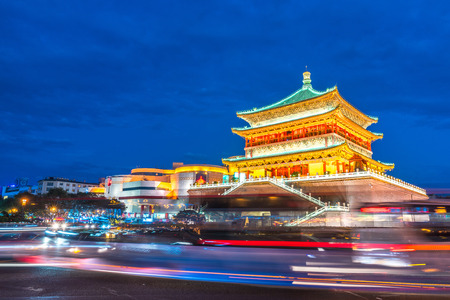Xian bell tower (chonglou) in Xian ancient city of China at duskのeditorial素材