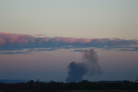 Dark sky before the sun goes downの写真素材