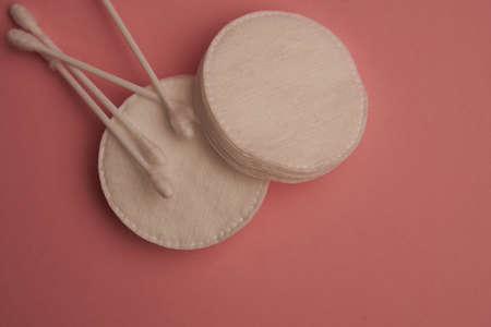 cotton swabs hygiene protection sanitation pink backgroundの写真素材