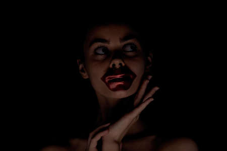 pretty woman naked shoulders lip mask skin careの写真素材