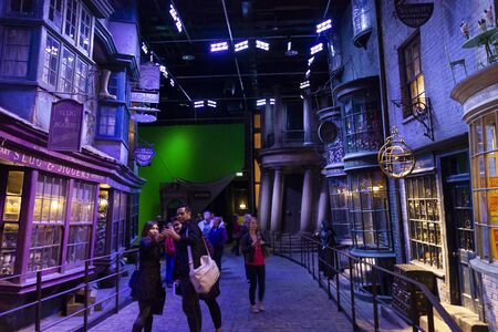 Wonderful tour in the Warner studios in London where you can visit and know the different corners of the original sets, objects or the secrets of your favorite Harry Potter characters.のeditorial素材