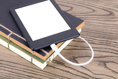 reading E-book