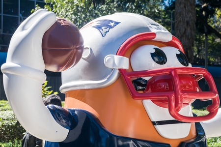 REFORMA AVENUE, MEXICO CITY - NOVEMBER, 13 2017. On the occasion of the match between Patriots and Raiders at the Aztec Stadium, the NFL organized the Ball Parade with 42 large-format pieces.のeditorial素材