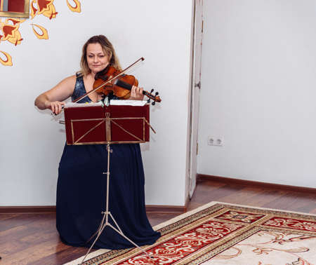 Moscow russia 08.20.2020 musicians play at a wedding ceremonyのeditorial素材