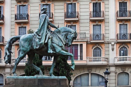 Sculpture of Ramon Berenguer III, Barcelonaの写真素材