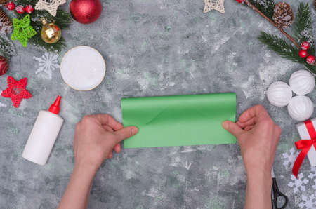 Christmas crafts - Christmas tree made of colored paper, step by step instructions. Step 10- fold...