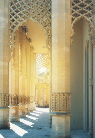 BRIGHTON, ENGLAND - AUGUST 04, 2013: Details of decorated walls and columns of Brighton Pavilion, royal residence in the 18th century, on sunny summer day. Brighton, East Sussex, UK.  のeditorial素材