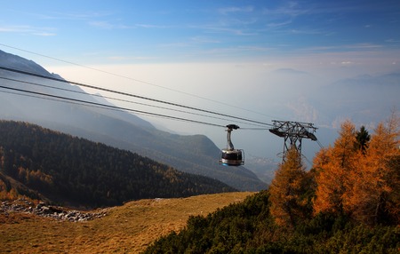 November 1, 2017, Monte Baldo, Italy, View of the mountain and the track with a funicular going up to the final point of the route.
のeditorial素材
