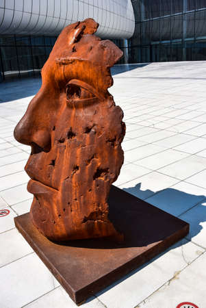 A sculpture in the form of a mask near the Heydar Aliyev Center. Azerbaijan Baku 2019のeditorial素材