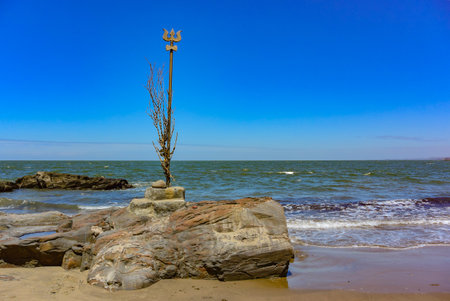Shiva's face and Trident totem on Vagator beach, Goa, India. The northernmost beach of Bardez Taluka in Goa. March 2020.の写真素材