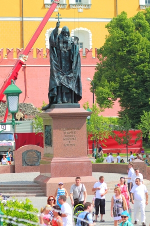 monument to the MARTYR ERMOGEN, PATRIARCH of MOSCOW AND ALL RUSSIAのeditorial素材