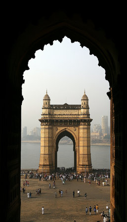 Gateway of India, Mumbai Majestic Archway Framed by Ancient Walls, Overlooking the Arabian Seaの素材