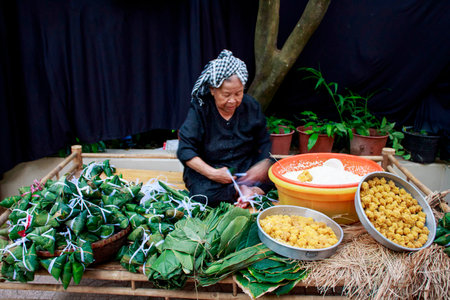 This is a series of photos, the author captures Ask bakers in Binh Thuan Province, Vietnam. Ask cake is often used in the worshiping ceremony, at the temple, or the family. This is a very popular dishのeditorial素材
