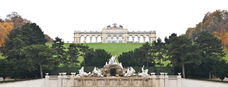Gloriette and Neptune Fountain at Sch?nbrunn Palace in Vienna, Austriaのeditorial素材