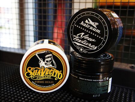 pomade strong firme hold. trendy barbershop styling. gel for male styling - SuaVecito, hairgum.のeditorial素材