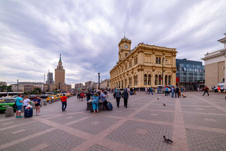 City the Moscow .view of the Leningradsky Railway Station,Komsomolskaya Square,Hotel Leningradskaya,in Moscow..Russia.2019のeditorial素材