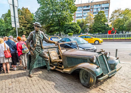 City the Moscow .bronze figures of clowns in front of Nikulin's circus.Russia.2019のeditorial素材