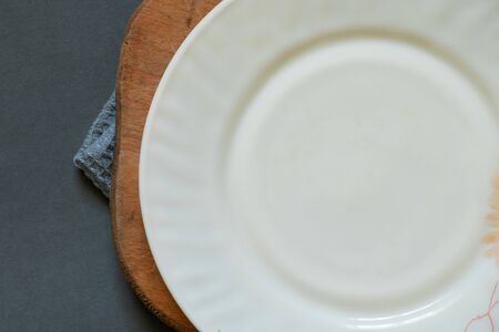 white plate empty on isolated backgroundの写真素材