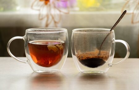 glass transparent dirty coffee cup standsの写真素材