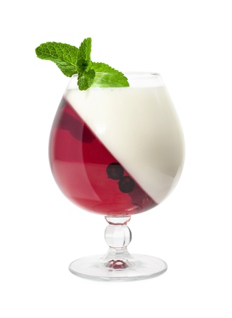 jelly dessert with berries and mint isolated on white
の写真素材