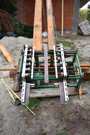 Forming folds using a folding machine for covering the roof.