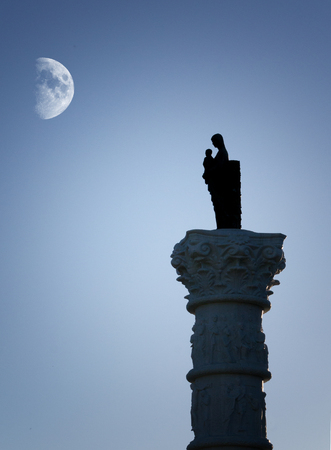 Statue of praing Mother Maryの写真素材