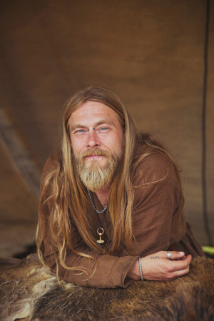 Hojbjerg, Denmark, August, 2022: man at the Viking Festival in Denmarkのeditorial素材