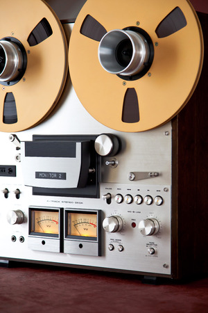 Analog Stereo Open Reel Tape Deck Recorder Vintage Closeupの写真素材