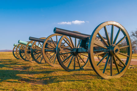 A row of four cannons at the Antietam Civil War National Battlefield. Sharpsburg. Maryland. USAのeditorial素材