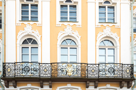 Russia, St. Petersburg, city of Petrodvorets, March 16, 2015. The Grand Palace fountains in the Park of the town of Peterhof.のeditorial素材