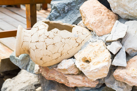 The decoration of ancient vases in stones