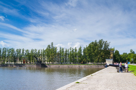 Kronshtadt, Saint-Petersburg, Russia, August 27, 2016. Italian pond in Kronstadt in the summerのeditorial素材
