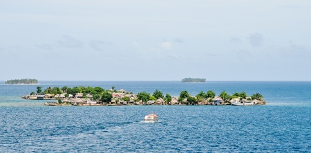 Tender from cruise ship is approaching the San Blas islandの写真素材