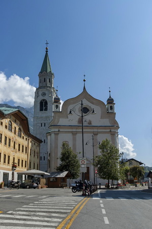 Autumnal corso Italia, the Church or Synagogue in the town centre of Cortina d'Ampezzo, Dolomites, Alps, Veneto, Italy,   Europeの写真素材