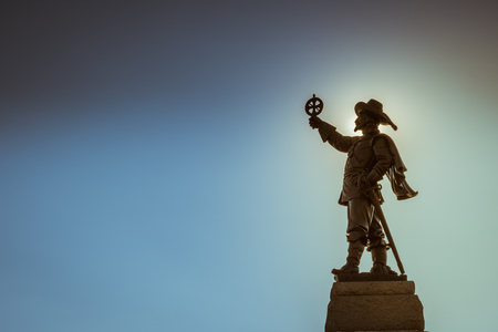 OTTAWA, ONTARIO / CANADA - JULY 29 2017: Champlain statue, Nepean Point, Ottawa.のeditorial素材