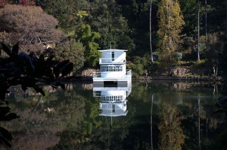White boat の写真素材