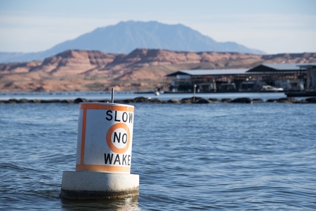 Slow no wake buoy at Lake Powellの素材