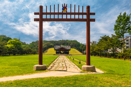 The Seonjeongneung Royal Tombs in the heart of downtown Seoul.の写真素材